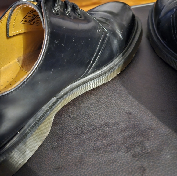 Dr. Marten shoes - Picture 7 of 8